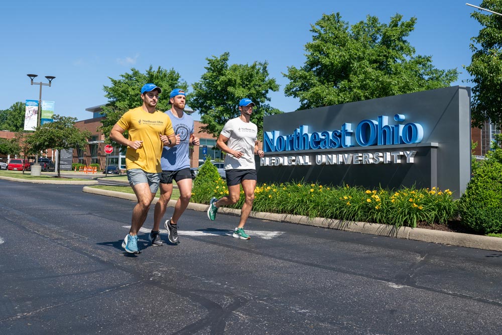 NEOMED M.D. students training.