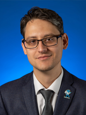 Portrait of Lukas Everly.